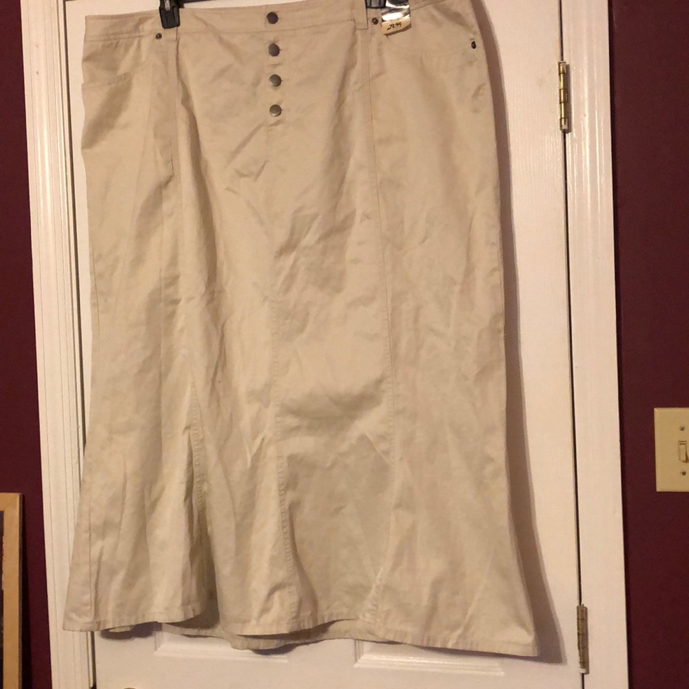 🦋NWT Venezia skirt